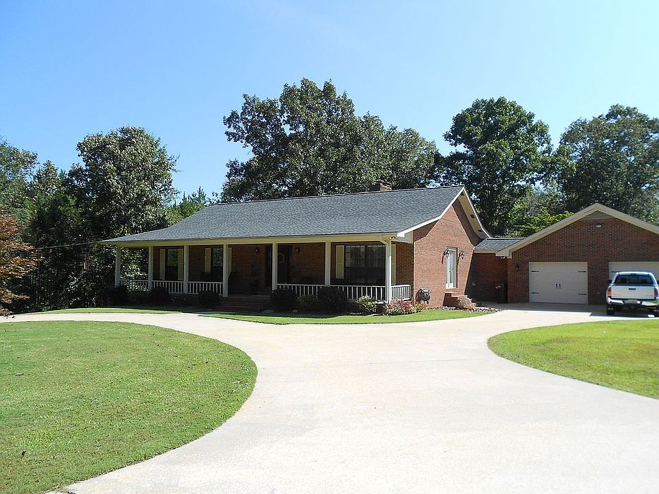 1st image of 520 6th Ct NE
