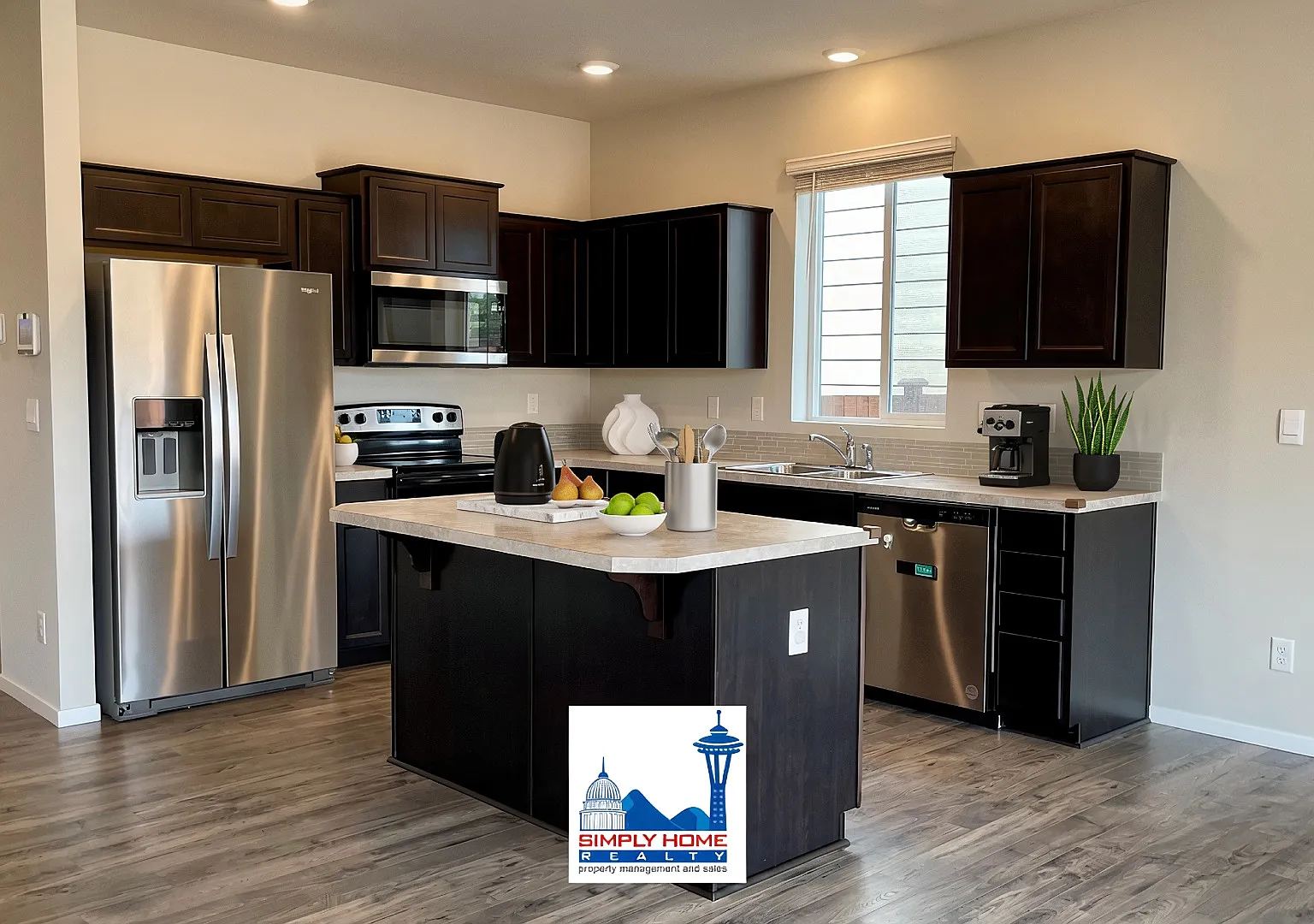 Welcome to Your 4-Bedroom Dream Home in Puyallup! — Photo 3