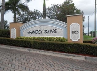 5030 S Astor Cir, Delray Beach, FL 33484