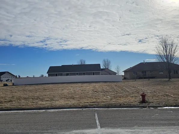 Northwood Dr #36, Seymour, WI 54165