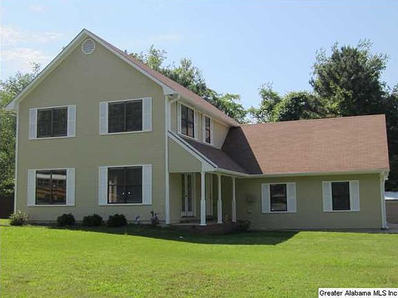2nd image of 1729 Creely Dr