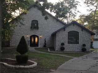 12202 Cove Ln, Dickinson, TX 77539