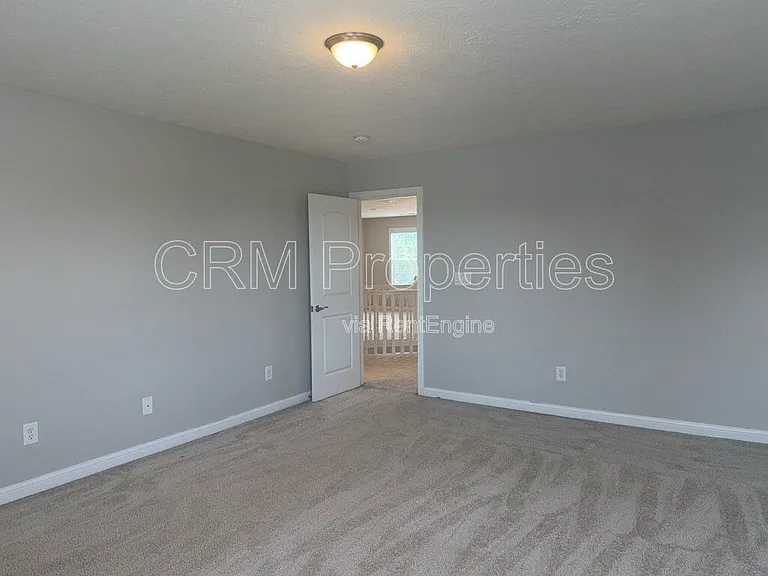 6311 Burgin Dr — Photo 42