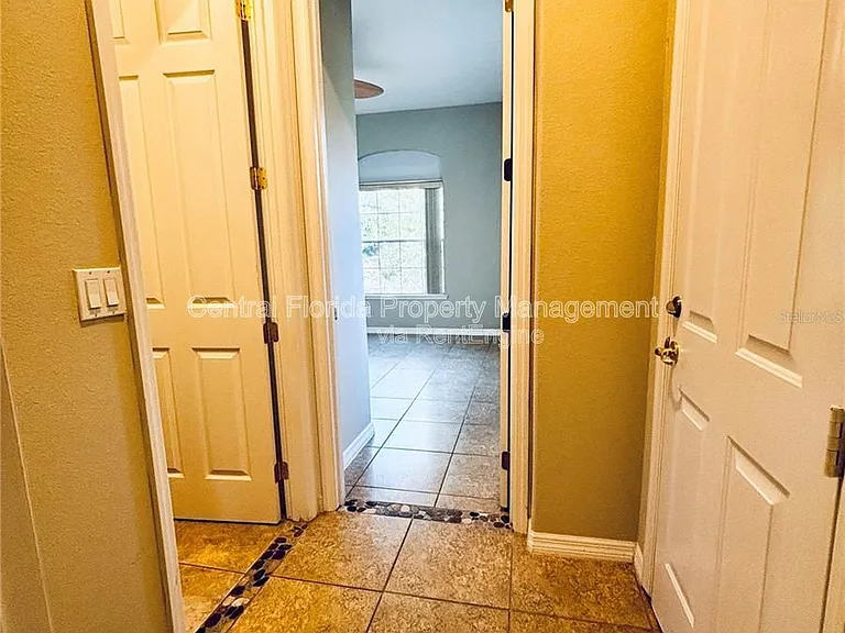 16127 Bristol Lake Cir — Photo 25