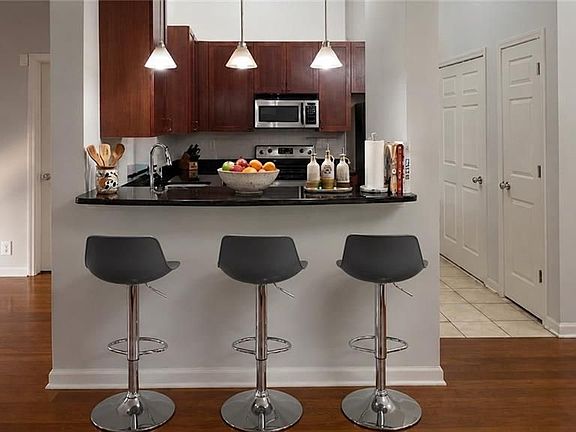 5th image of 401 16th St NW Unit 1185