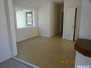 4th image of 18173 E Highway 26