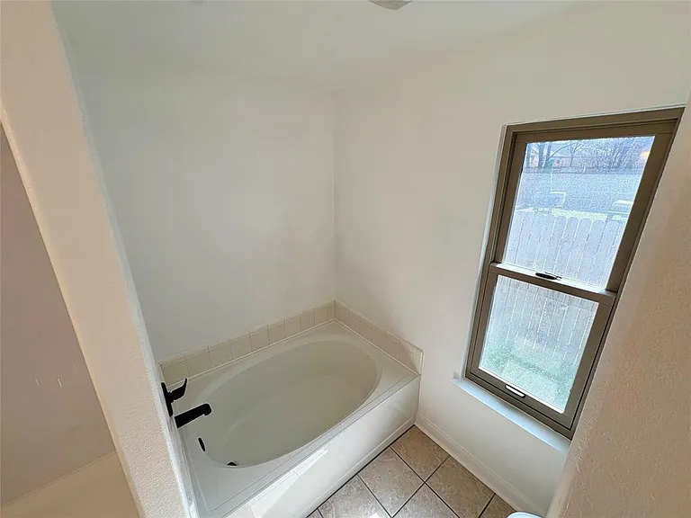 8003 Bannock Ln — Photo 26