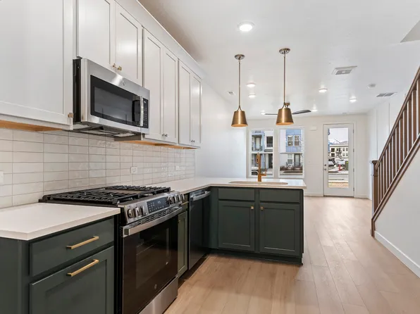 11333 S Lake Run Rd, South Jordan, UT 84009