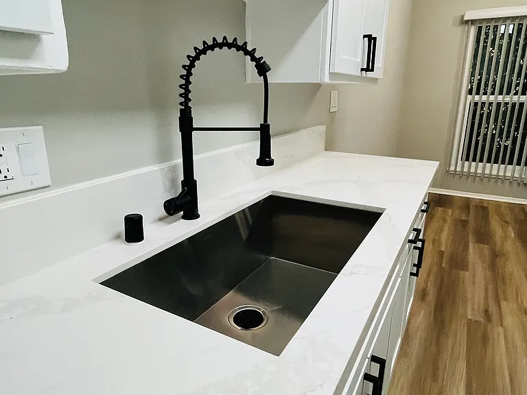 10565 Haddon Ave #311 — Photo 8