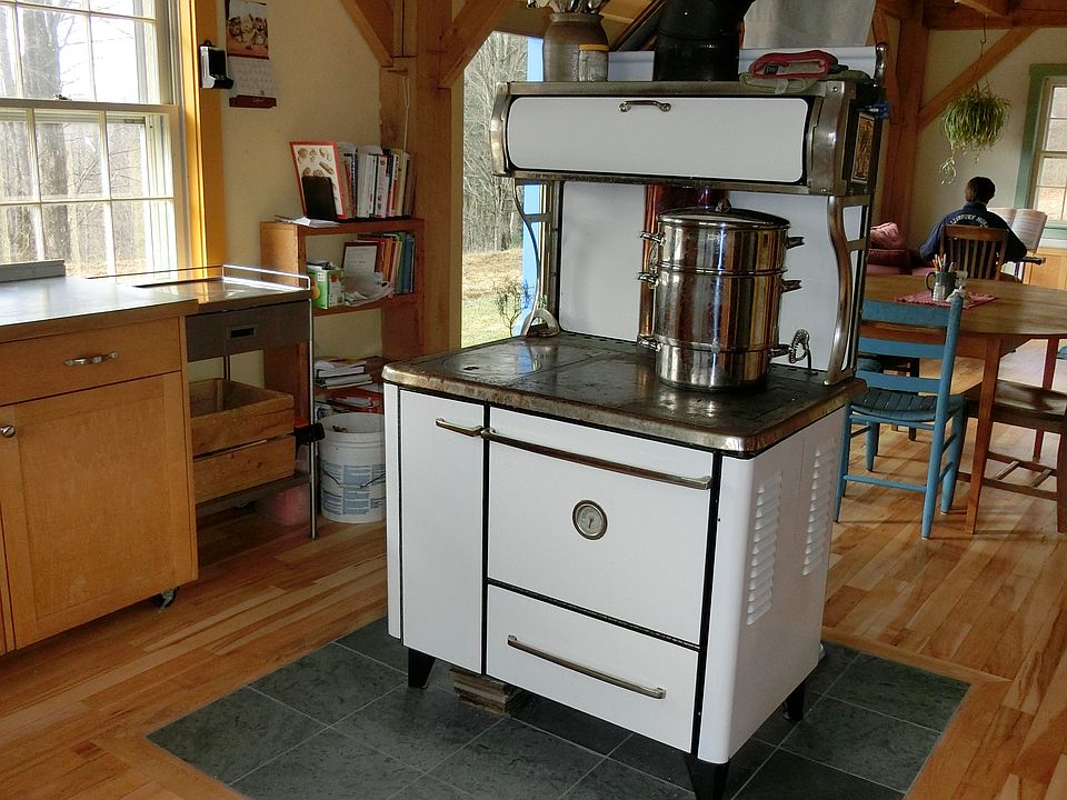Modern Margin Wood Cookstove