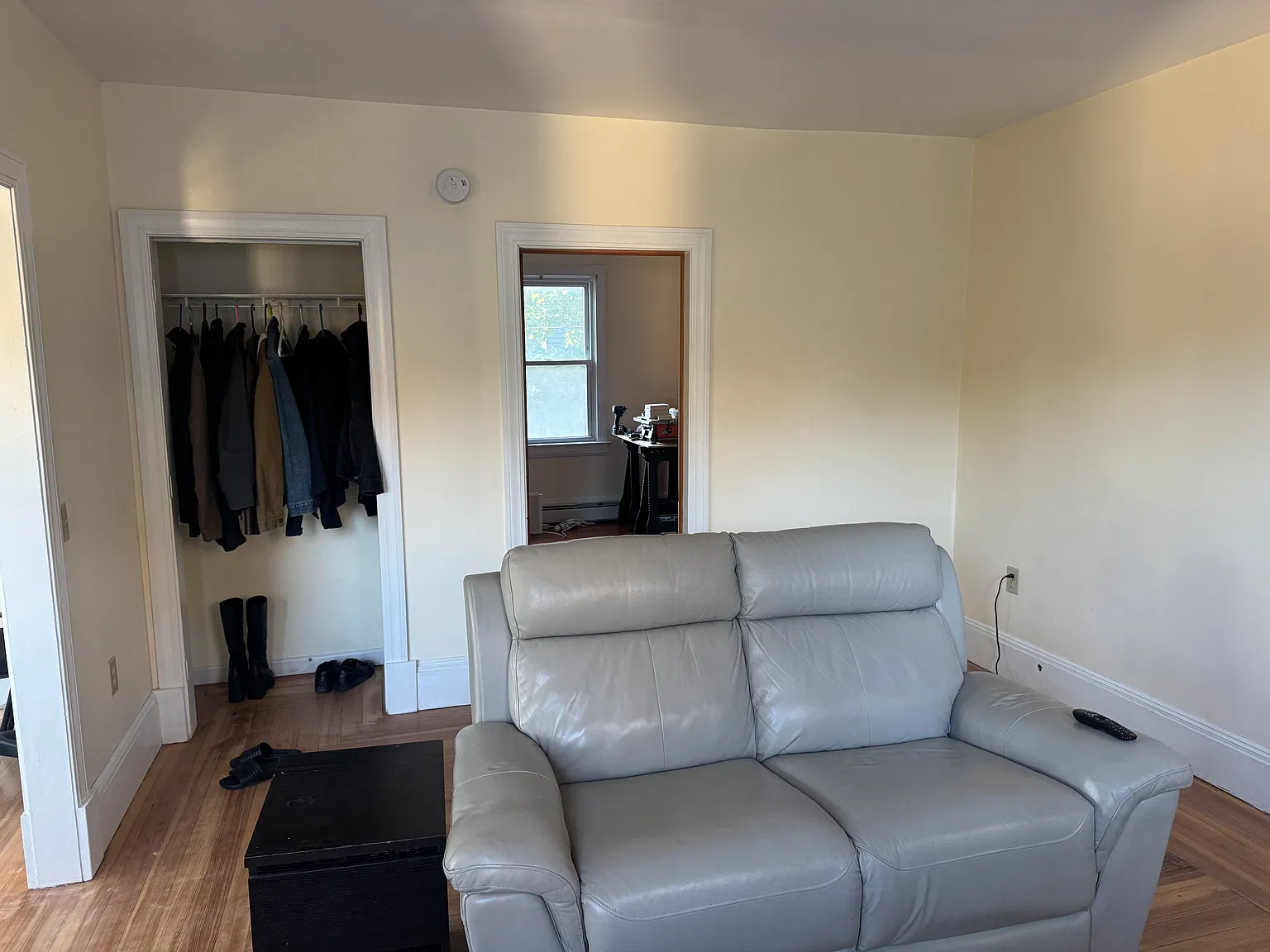 2 bed, 1000 sqft, $1,850 — Photo 3