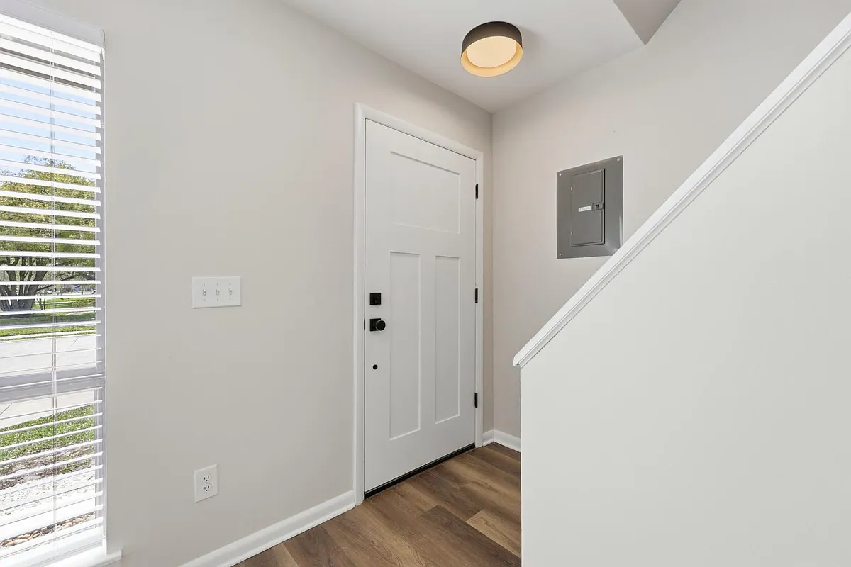 Unit Photo - 1337 Cedar St