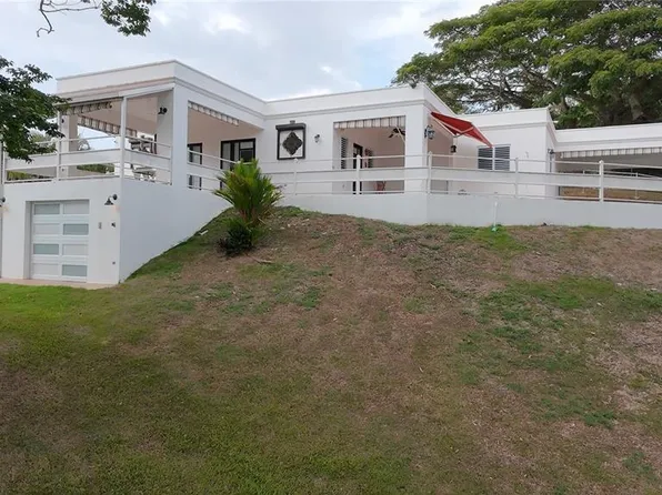 CALLE GOLONDRINA HACIENDAS DE CANOVANAS #D-23, CANOVANAS, PR 00729