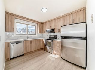 4327 E 38th St NE, Calgary, AB T1Y5X6