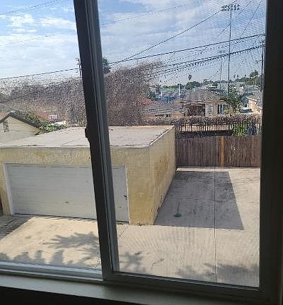 4th image of 426 E 108th St