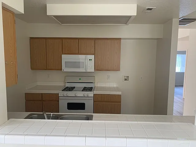 4434 Apricot Rd #F — Photo 8