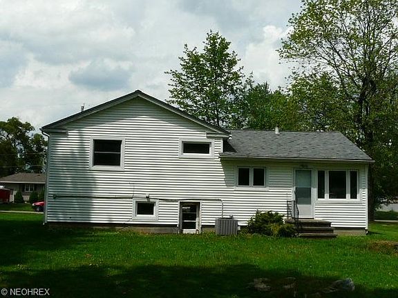 3rd image of 116 Elma Dr
