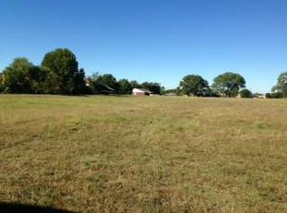 8220 NW 10th St APT 10, Oklahoma City, OK 73127