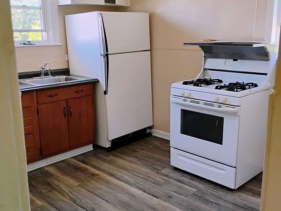 1st image of 133 Wildwood Pl #3