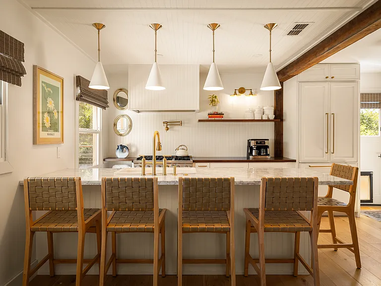 1028 Summit Ave #A — Photo 14
