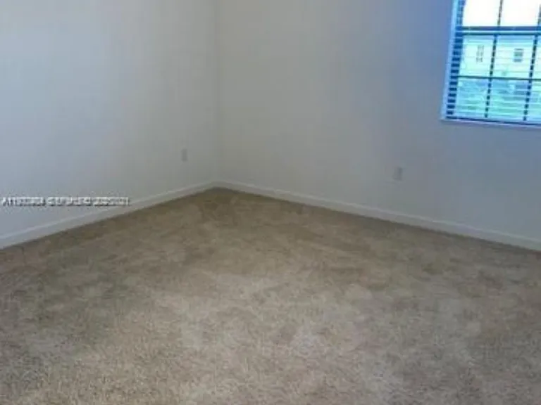 2-731 SW 11th St #2-731 — Photo 11