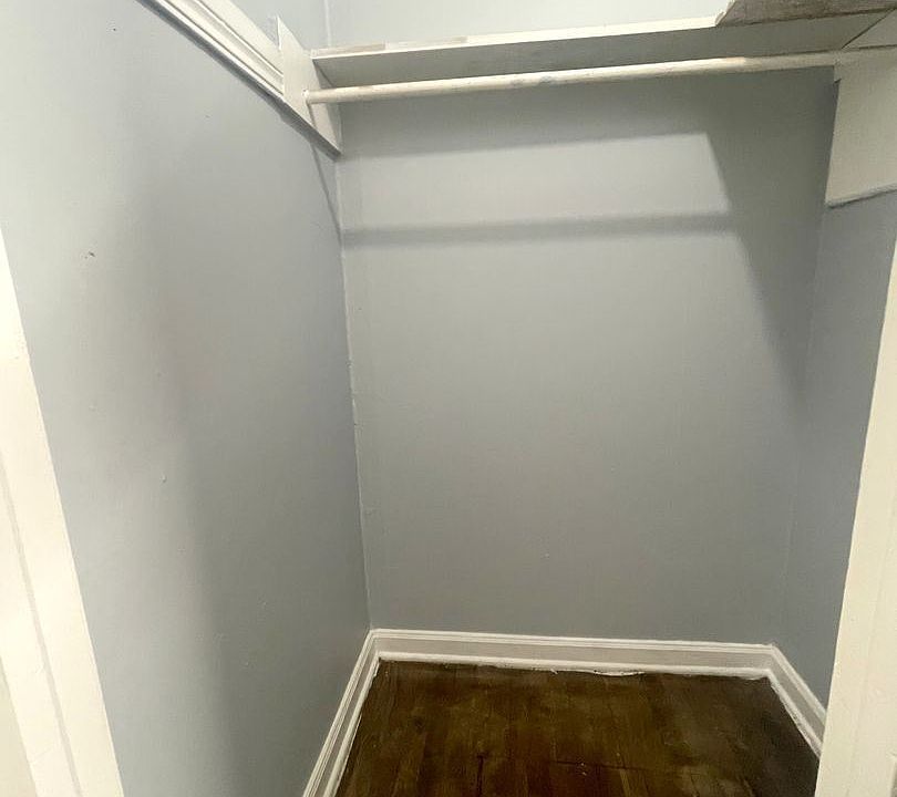 1st image of 610 S Maryland St #B