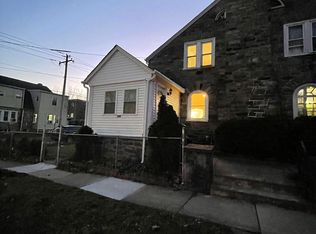 140 Powell Ln, Upper Darby, PA 19082