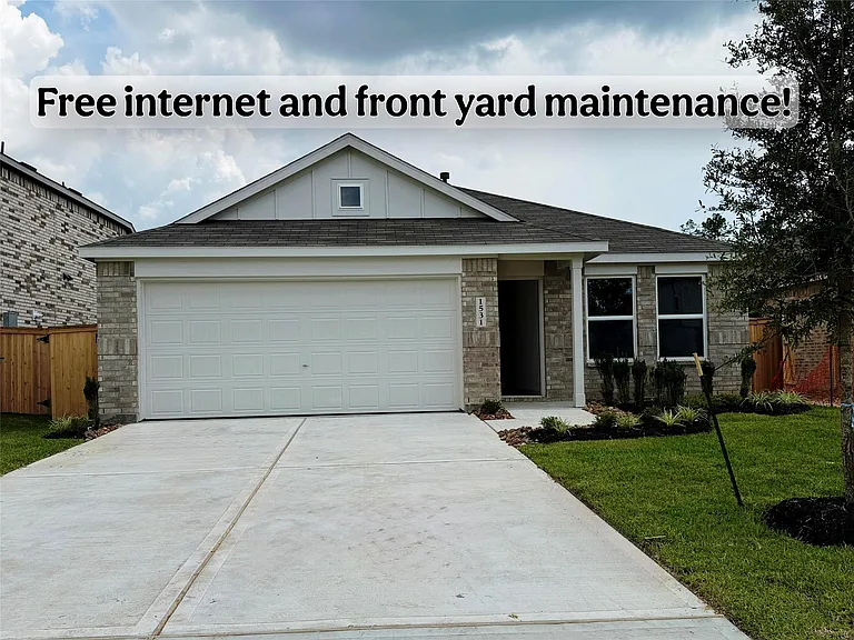 1531 Gardenia Grove Ln — Photo 1