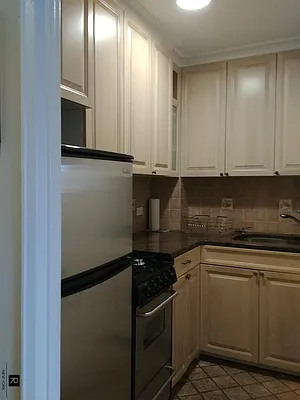 Sold by R New York | media 11