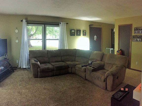 5th image of 901 Shannon Dr