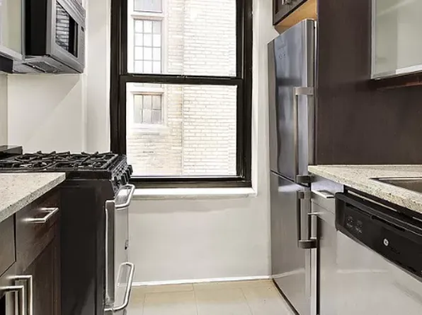 56 7th Avenue image 1 of 9