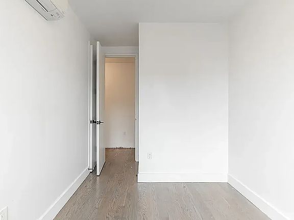 3rd image of 254 E 28th St #4C