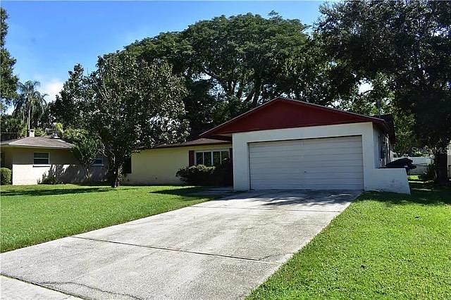 1st image of 1819 Carlton Dr