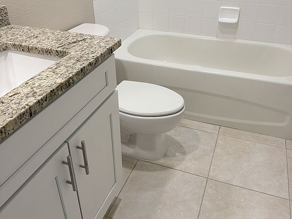 4th image of 960 Starkey Rd APT 1501