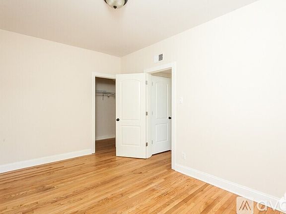 5th image of 4034 N Ashland Ave #4040