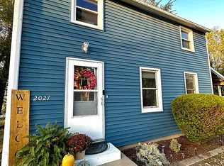 2027 3rd St SW, Cedar Rapids, IA 52404