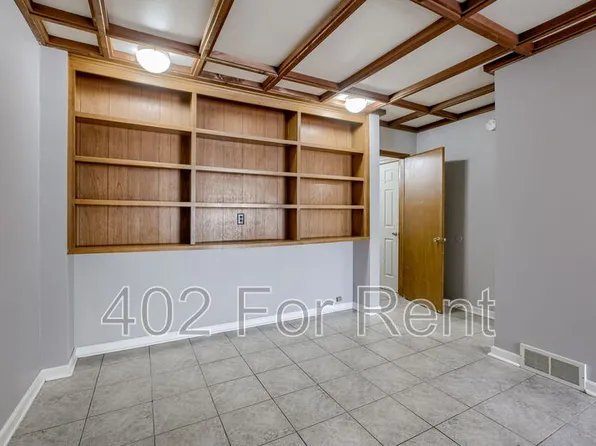 115 S 38th St #5, Omaha, NE 68131
