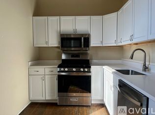 3765 N Kenmore Ave #1, Chicago, IL 60613