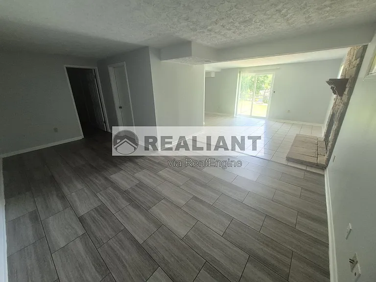 1725 Promontory Dr — Photo 22