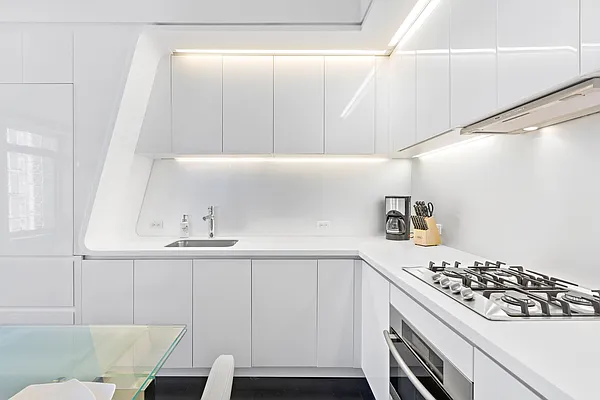 Rented by Nest Seekers International | media 13