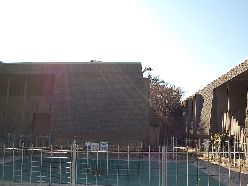 2nd image of 1501 N 37th St APT 22