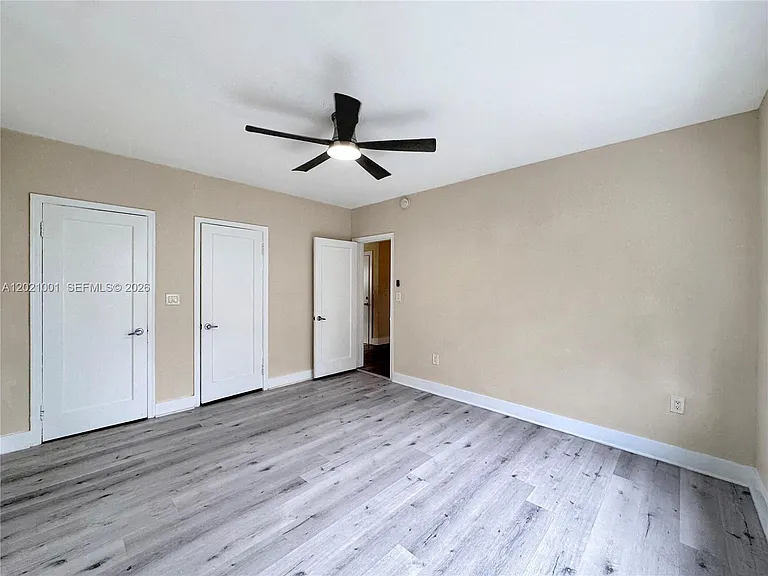 965 Bay Dr #2 — Photo 15
