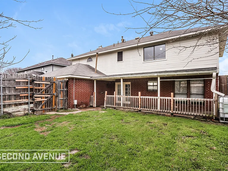 2725 Stillwater Dr — Photo 21