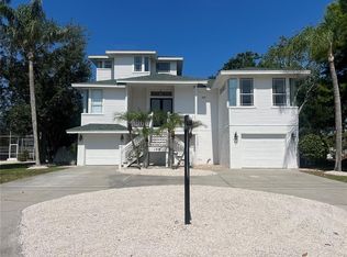 108 Peterson Ln, Palm Harbor, FL 34683