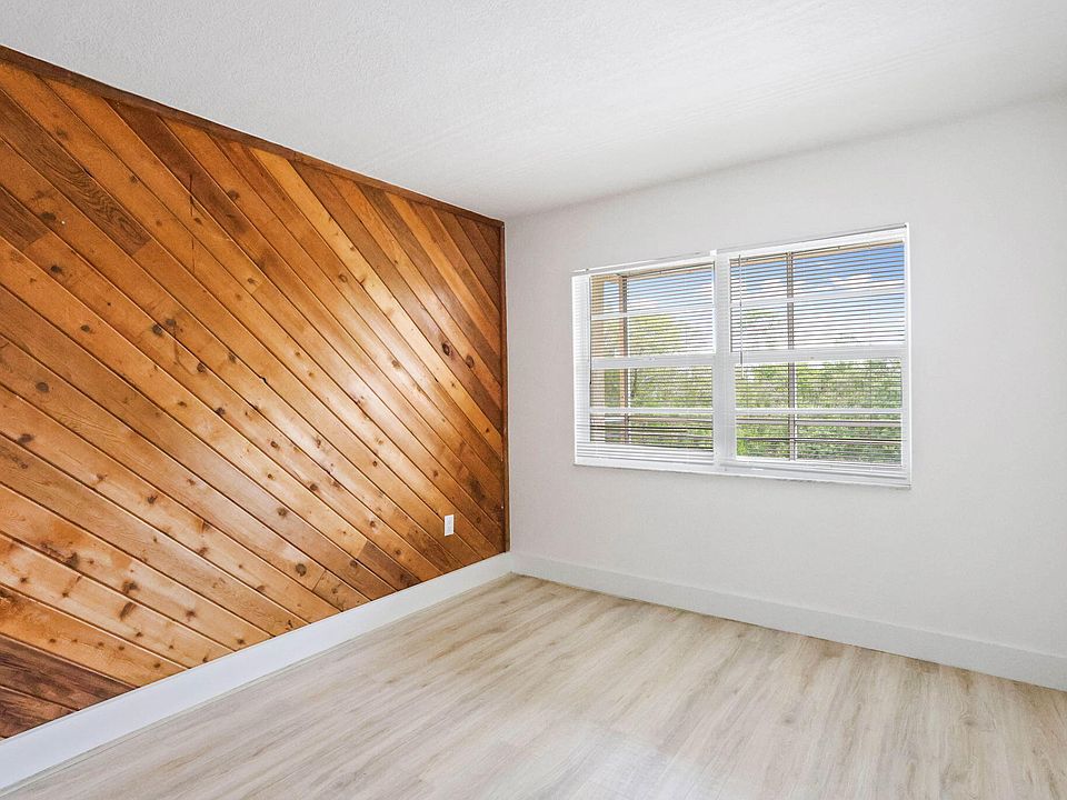 1st image of 4354 NW 9th Avenue #13-3d