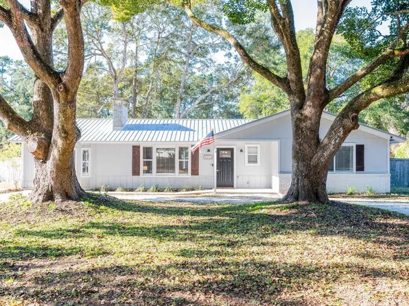 4233 Oak Ln, St Augustine, FL 32086