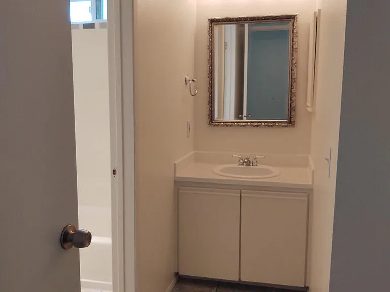 1718 Alki Ave SW #100 — Photo 10