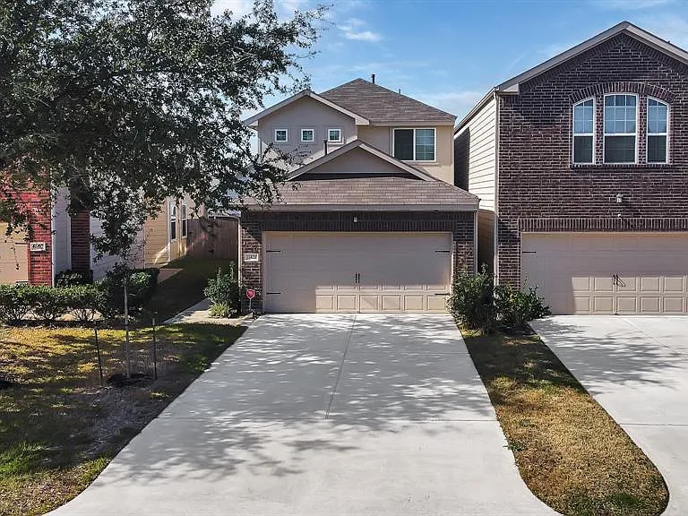 11429 Champions Green Dr — Photo 1