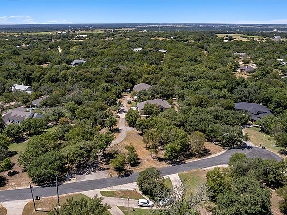 4th image of 1510 Great Oaks