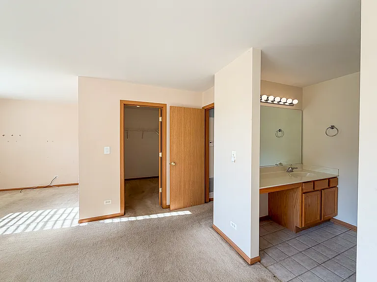 2239 Reflections Dr — Photo 11